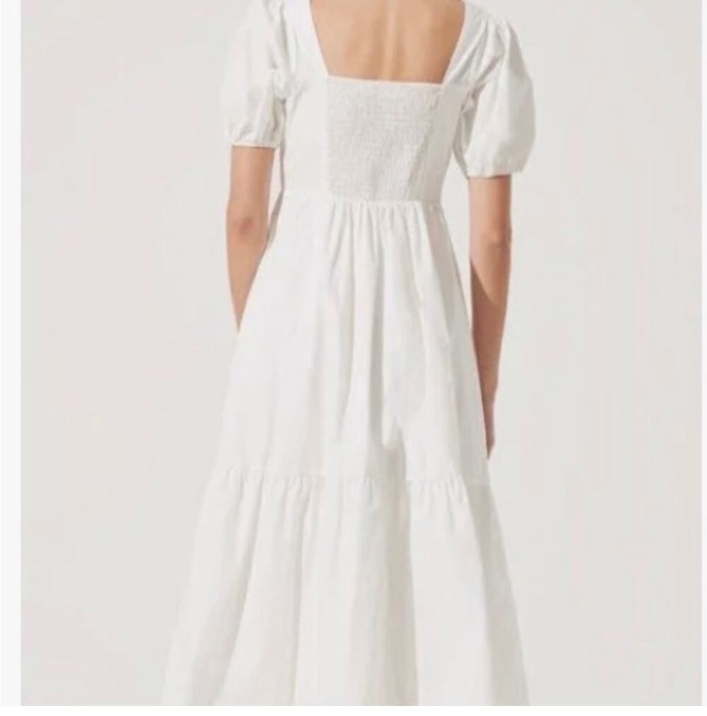ASTR The Label | NWT Poplin Puff-Sleeve Tiered Midi White Cotton